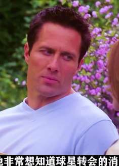 男人只是下车撒了泡尿，回头后汽车竟消失了