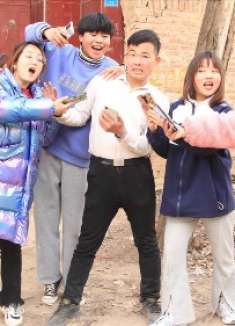 短剧：紫薇和陆航在一起了，结果竟然是为了陆航的敬业福，真逗