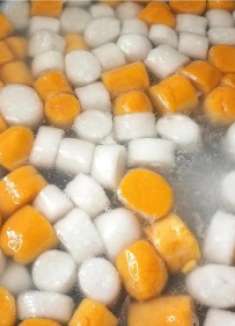 家里有淀粉的一定要收藏，在家轻松做芋圆糖水，口感Q弹爽滑