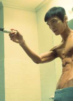 刺客的巅峰对决不容错过！就这长相有点冒犯了....