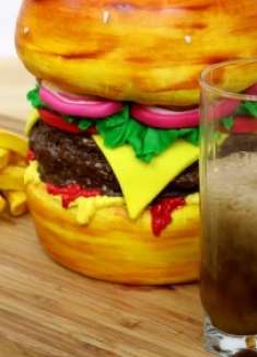 10个馒头这么大的汉堡原来是用蛋糕做的！太美味了，看完不忍下口