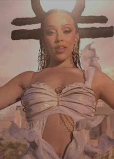 The Weeknd 助阵豆荚猫新专辑| 天秤座的美学 