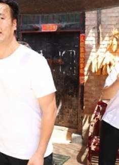 搞笑：小伙不想收麦出歪招躲避，没想母亲留有后手！姜还是老的辣