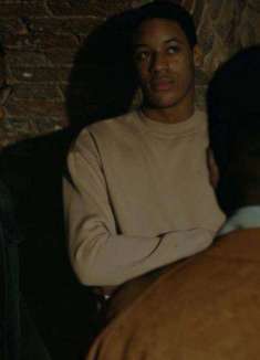 讽刺喜剧短片，欣赏朋友的「荒谬」艺术作品