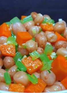 冬天要多吃花生米，总厨分享下饭菜，不炒不油炸，清脆爽口太香了