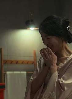 宋慧乔年末王炸韩剧《黑暗荣.耀》，妍珍的腹黑之路