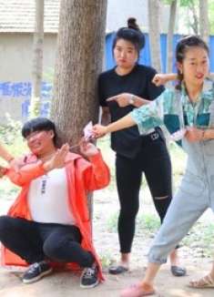 二蛋和小牛“套路”小端的零食，没想竟被暴揍一顿，真搞笑