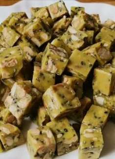 自制牛轧糖原来这么简单，口感香甜、好吃不粘牙