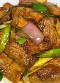 厨师长分享回锅肉的家常做法,好吃下饭,香而不腻,太馋人了!