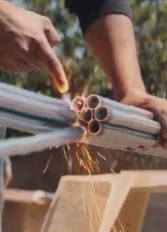 未来2.9亿人拥有超能力，却都穷困潦倒，只能到工地搬砖