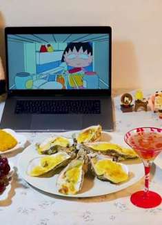 200块买了一堆超大生蚝，做两种吃法犒劳一下自己