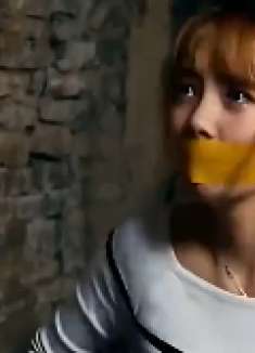 女孩通过微信结交异性，被拐到偏远山区，变成生育机器！