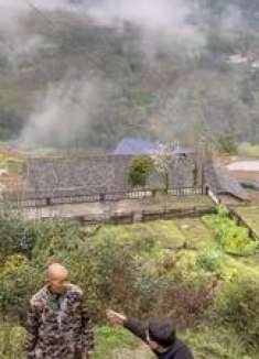 75岁爷爷挖笋待客，一桌好菜暖人心！助农带货情意浓