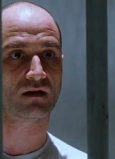 恶灵游荡人间，随意附身人类不死不灭，高分悬疑片《夺命感应》