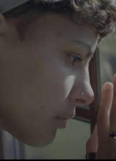 「女孩有问题」预告，混乱而躁动的青春期