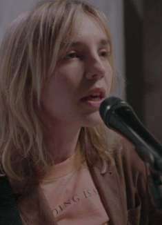 纯白布景搭配乐队，即刻奏响完美乐章