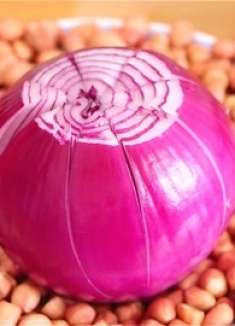 夏天要多吃洋葱,加一碗花生米,实在是太香了,天天吃不够