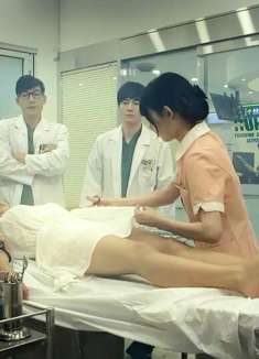 妙龄少女昏迷后遭医生欺负，愤而练习杀猪，化身成复仇女神！