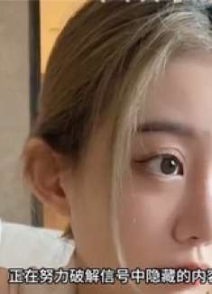 网红美眉的无厘头日常：爆笑瞬间让人笑出腹肌