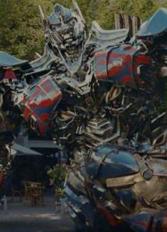 这家保险公司为了「擎天柱休假」操碎了心