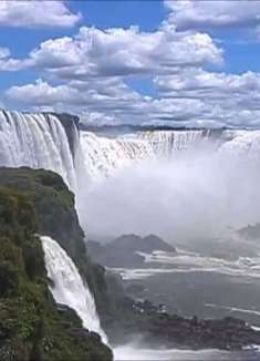 南美洲旅行：壮观的伊瓜苏瀑布