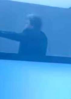 「牺牲」：为爱甘愿奉献自己