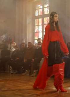 年轻的冲击力：Rochas 2022 春夏系列