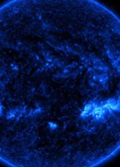 太阳天空炼狱：太阳风暴跟太阳黑子的产生，竟是因为太阳是个气体球！