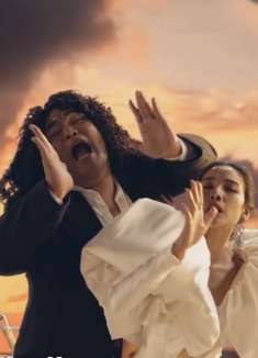 辣眼睛！泰坦尼克号撞上了泰国沙雕广告