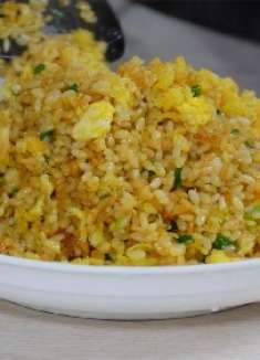 家庭版黄金蛋炒饭的做法，配方和步骤全分享，厨房小白也可以学会