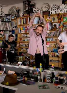 小桌子音乐会：「Idles」狂野上线