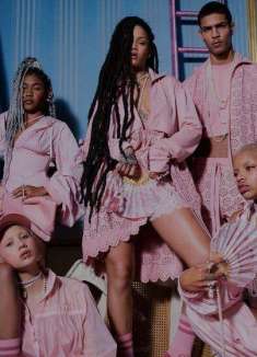 粉色怎么就变成少女的「专属颜色」了?