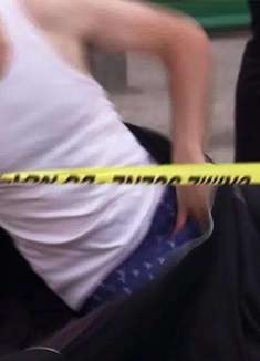 帮我看下尸体，结果它自己跑了？！| 西班牙整蛊节目