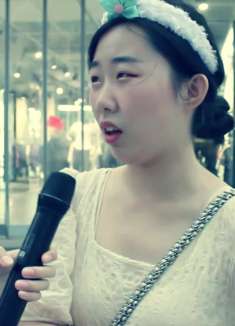 你觉得有钱的帅男人最终会娶什么样子的女人？女生：像我这样的