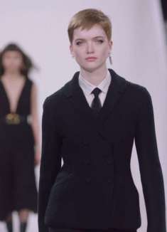 西装小姐姐，真的又飒又美