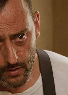 这个杀手不太冷：冷血的杀手，在小女孩面前竟显得有点可爱！