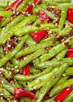 做干煸四季豆时不要用油炸,大厨教你创意做法,鲜香下饭不油腻