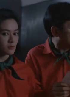 小伙带女友去阴间餐厅吃饭，一屋子全是鬼，喝的血吃的肠子