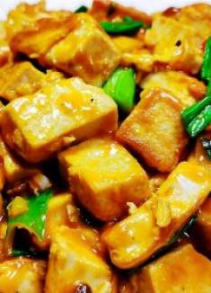 鸡蛋豆腐这样做，营养鲜香又下饭，汤汁鲜美，味道不输大饭店