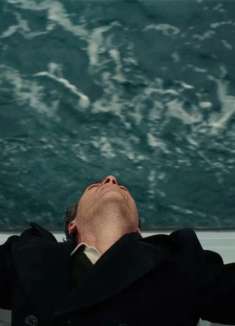 「大师」中的绝美镜头：恍惚乏味的人生