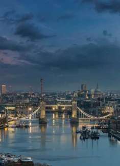 从白天到黑夜，川流不息的城市韵律