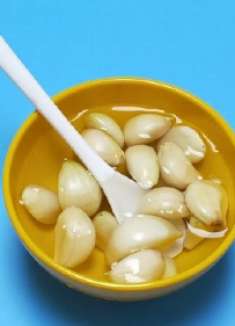 大蒜泡它服用，连服用几天身强体壮，太实用了