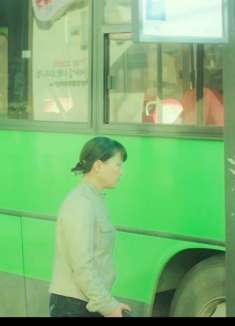 男孩在水底发现一颗蛋，打碎后世界都静止了，只有他能活动！