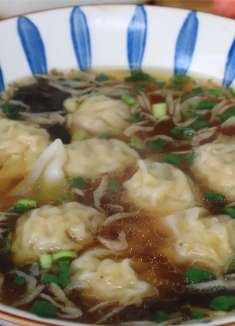 孩子开学，教你在家包馄饨，好吃的关键靠调馅和汤底，秘诀告诉你