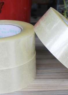 透明胶带放水里泡一泡，用途实在厉害，解决家家困扰难题，快找找