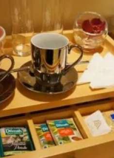 酒店退房，一定要带走“3样东西”！多亏酒店保洁提醒，不懂真亏