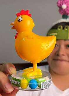 糖果咕咕鸡，有趣的食玩