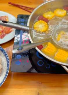 天气冷，今天买了一个猪肚，分享猪肚鸡火锅广东做法，清淡鲜甜