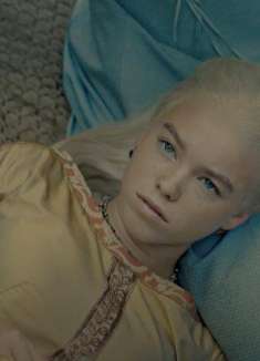 铁王座的继承人，「雷妮拉·坦格利安」角色混剪