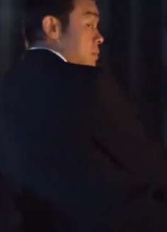 暗战：都说是单独的约会了，你还留在这干嘛，真是自讨没趣